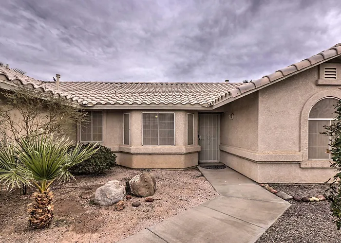 Mohave W/ Hot Tub: 4 Mi To Co River! Holiday home
