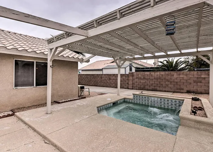Mohave W/ Hot Tub: 4 Mi To Co River! Fort Mohave